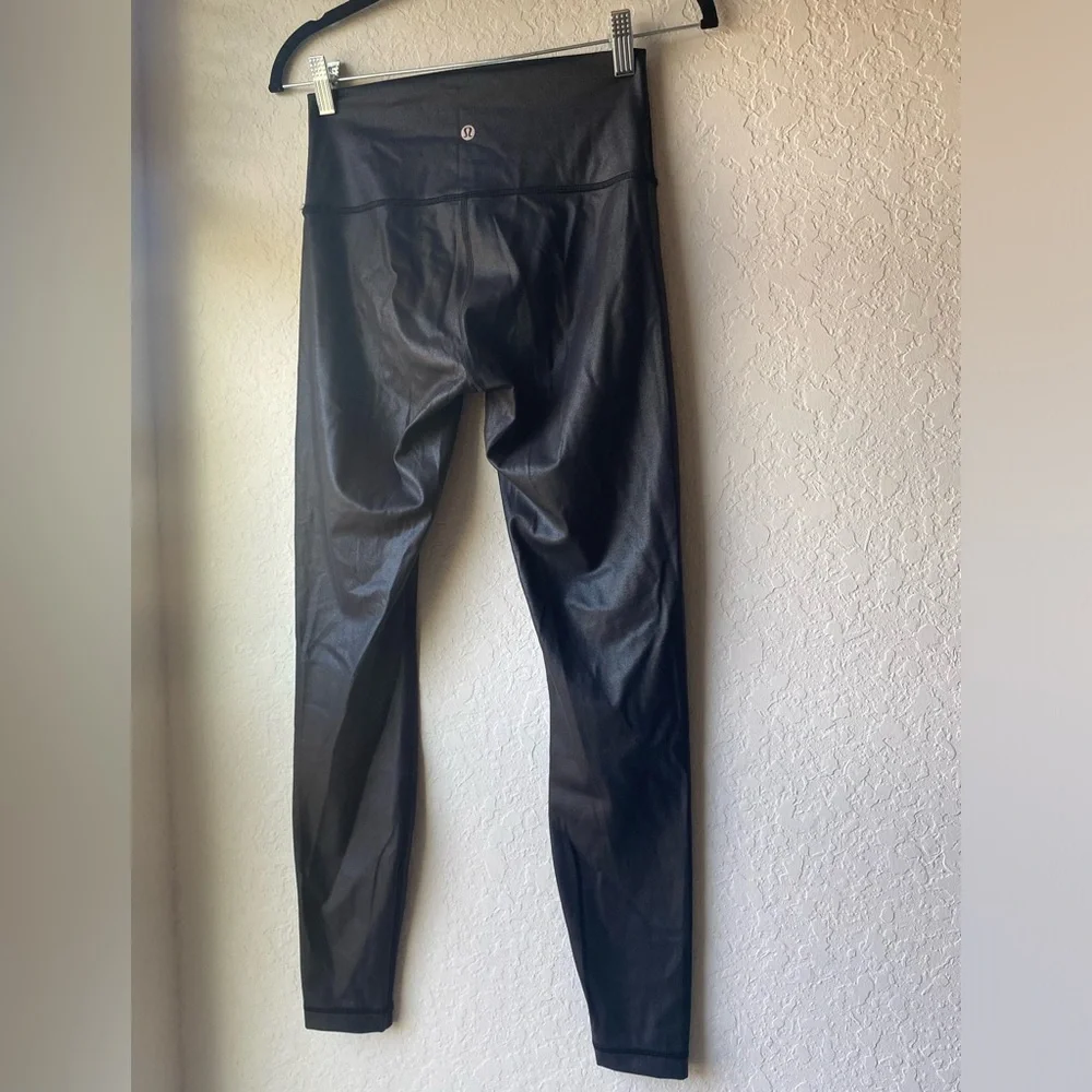 Lululemon Wunder Under High-Rise Tight *Foil 28" in Matte Black Foil ~ Size 6 - Picture 10 of 12